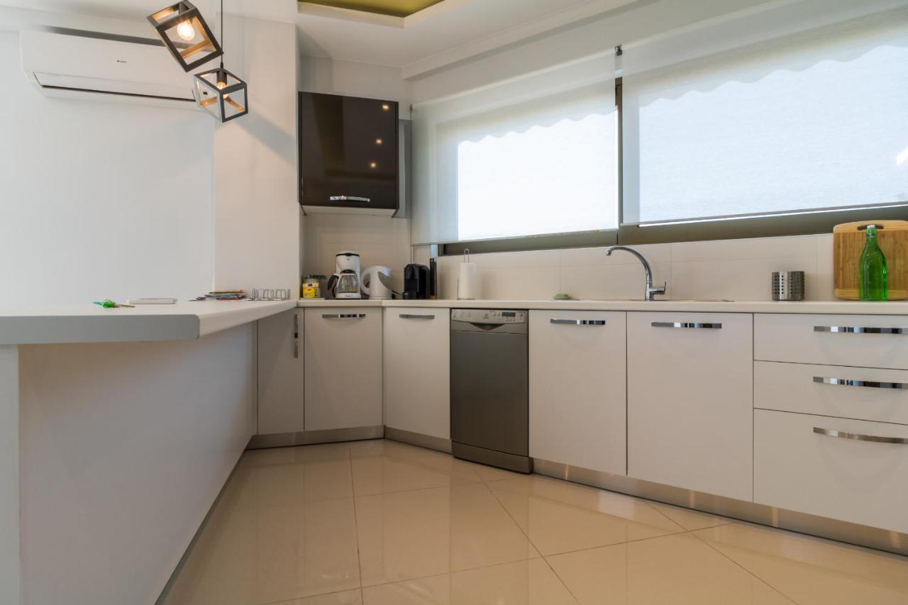 Amazing Holiday Apt With Ocean Views Афины Экстерьер фото