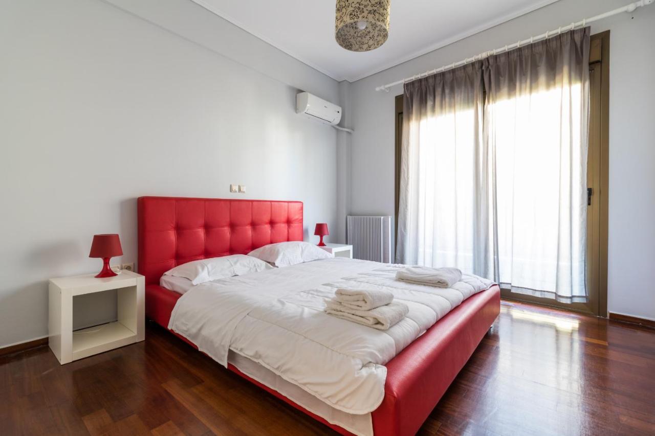 Amazing Holiday Apt With Ocean Views Афины Экстерьер фото