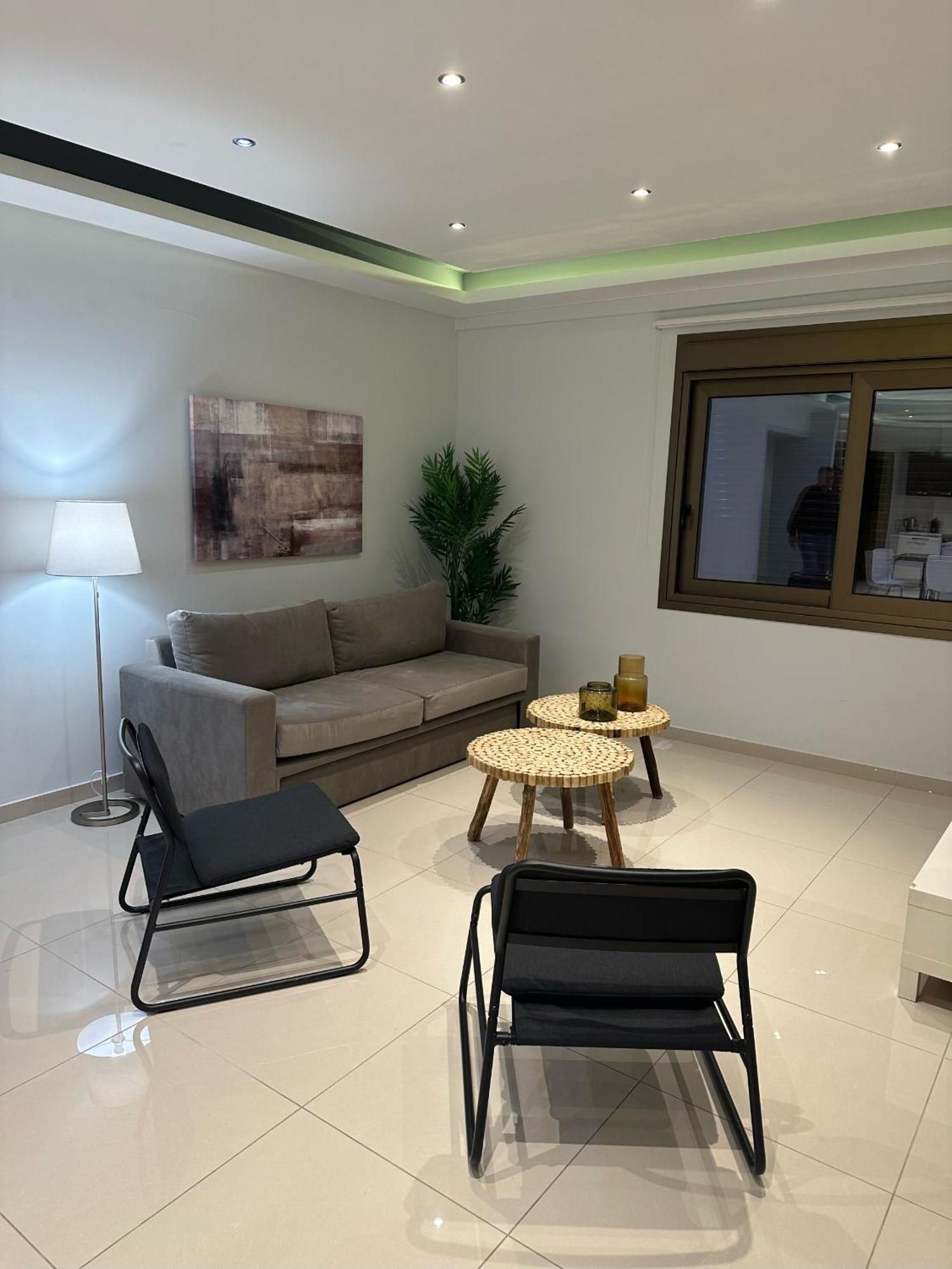 Amazing Holiday Apt With Ocean Views Афины Экстерьер фото